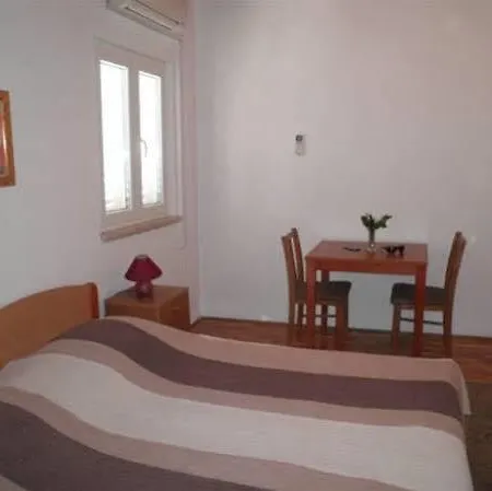 Marica Pensión 3*